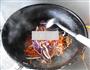 胡萝卜丝炒面的做法图解7