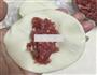 鲜肉锅贴的做法图解2
