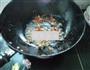 包菜香菇肉丝炒河粉的做法图解4