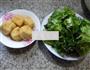油豆腐炒莴笋叶的做法图解1