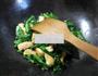 油豆腐炒莴笋叶的做法图解7