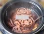 黑豆莲藕排骨汤的做法图解7