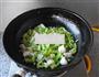 芹菜炒鱼丸的做法图解4
