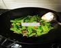 肉丁鸡蛋炒荷兰豆的做法图解5