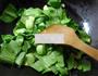 盐炒肉炒青菜的做法图解3