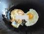 糖醋荷包蛋的做法图解2