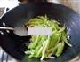 炒芹菜杏鲍菇的做法图解4