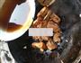 蘑菇宽粉烧排骨的做法图解8