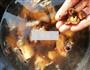 蘑菇宽粉烧排骨的做法图解9
