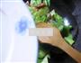 青菜香肠炒莴笋的做法图解6