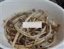 茶树菇炒腊肉的做法图解2