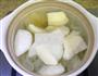雪梨枸杞银耳羹的做法图解3