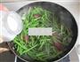 腊肉炒泥蒿的做法图解8