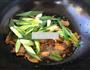 青蒜回锅肉的做法图解6