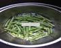 三鲜豆角焖面的做法图解1