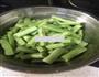 四季豆炒肉的做法图解1
