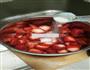 自制草莓酱的做法图解1