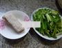 五花肉韭菜的做法图解1