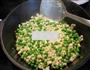 牛肉末青豆雪里蕻的做法图解3