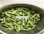 豆角焖面的做法图解1