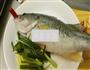 清蒸鲈鱼的做法图解1