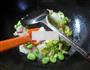腊肉蚕豆炒娃娃菜的做法图解7