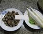 茭白炒花螺的做法图解1