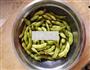水煮毛豆的做法图解1