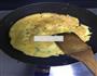 酸菜鸡蛋饼的做法图解7