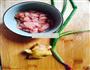皮蛋瘦肉粥的做法图解2