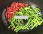 腊肠炒芦笋的做法图解6