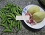 咸肉毛豆煮土豆的做法图解1