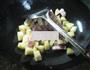 咸肉土豆煮豆腐的做法图解5