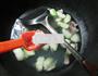 咸肉丝瓜煮粉丝的做法图解5