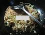 肉末圆白菜炒面的做法图解8
