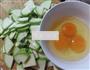 西葫芦炒蛋的做法图解1