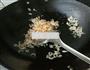 小红蛋炒饭的做法图解1
