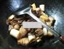 茶树菇茭白烧五花肉的做法图解11