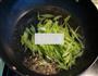 肉片炒南瓜藤的做法图解5