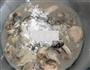 生蚝鸡蛋饼的做法图解3