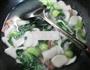 青菜腊鸡腿年糕汤的做法图解8
