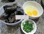 鸡蛋炒淡菜的做法图解1