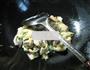 鸡蛋炒淡菜的做法图解7