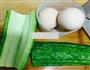 苦瓜煎鸡蛋的做法图解1