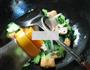 秀珍菇油豆腐炒青菜的做法图解6