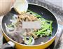黑椒牛肉炒洋葱的做法图解9