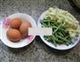 带豆花菜煮荷叶蛋的做法图解1