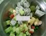 蔬果海鲜色拉的做法图解9