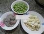 虾仁茭白炒毛豆的做法图解1