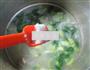 青菜黄豆排骨大米粥的做法图解9